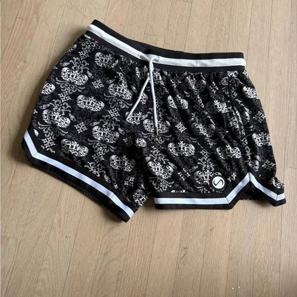 TLF MESH SHORTS. New without tags. - Picture 2 of 3